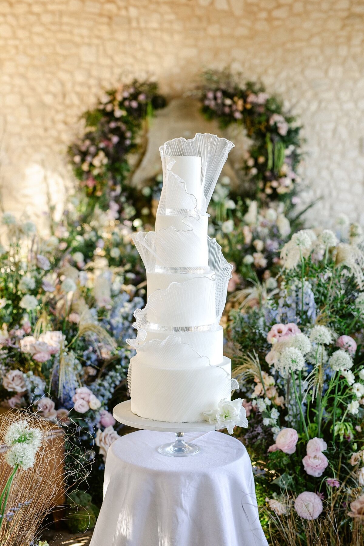 wedding-cake-detail-photographer-luxury-creative-style