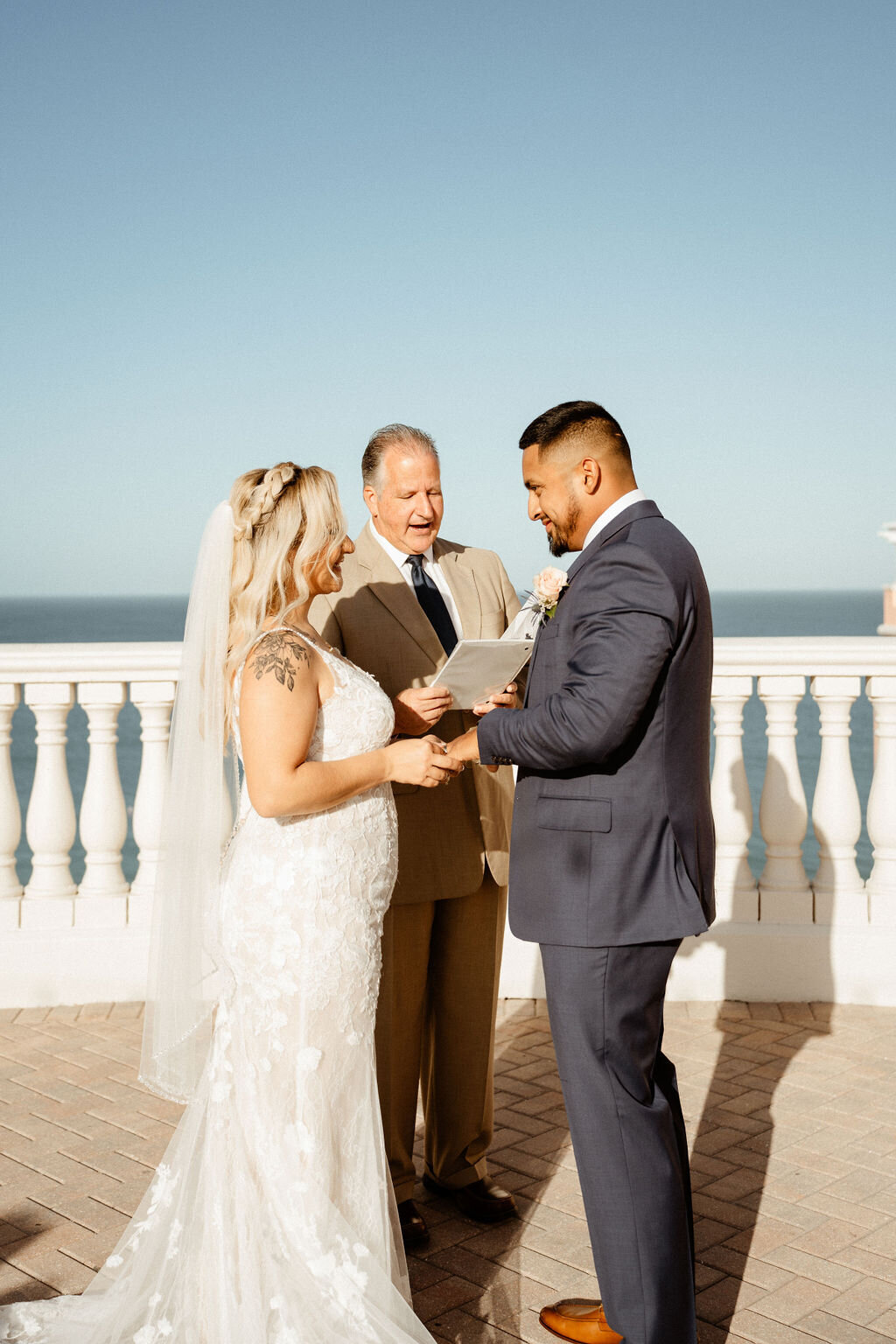 carolyn-rowe-photo-hyatt-regency-clearwater-elopement-chantilly-chic-celebrations-10