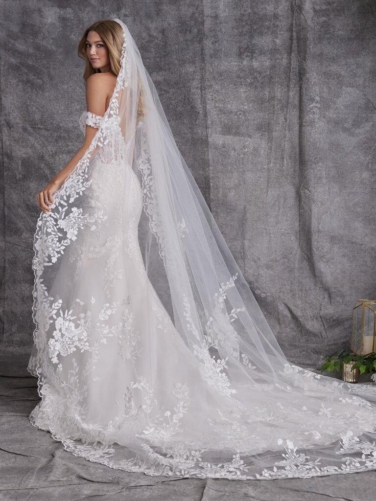accessory ms veil harlem