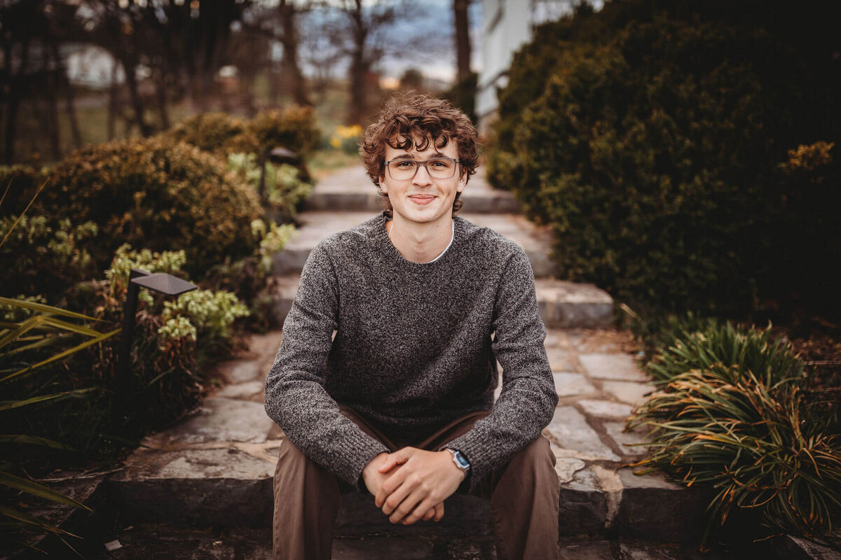 Harrisonburg-Senior-Photographer-2-73