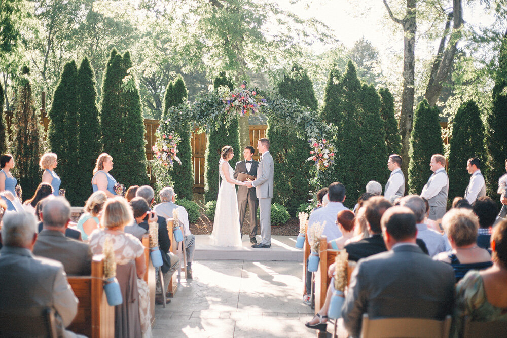 dreamy-loveless-barn-wedding-33