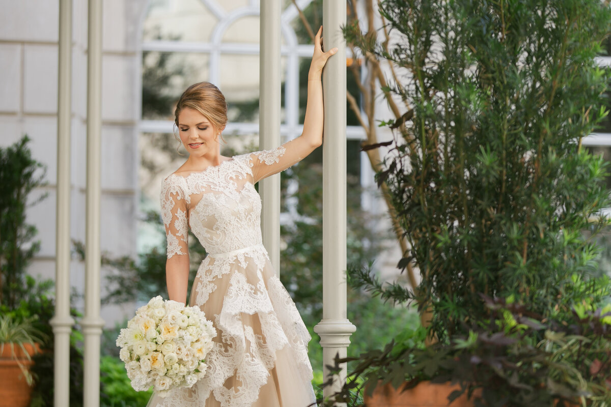 Bridal portraits at hotel crescent dallas