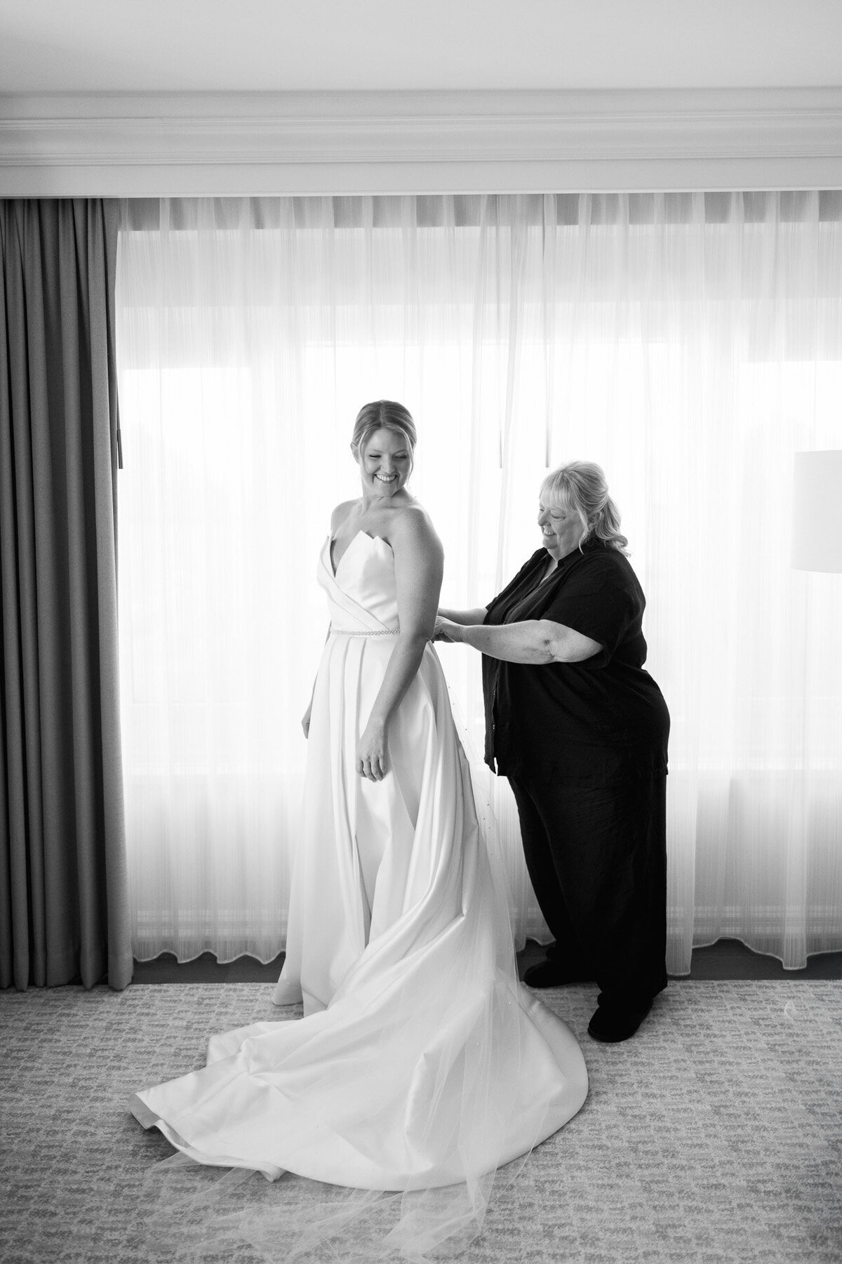 Four Seasons Chicago Wedding Photos-5