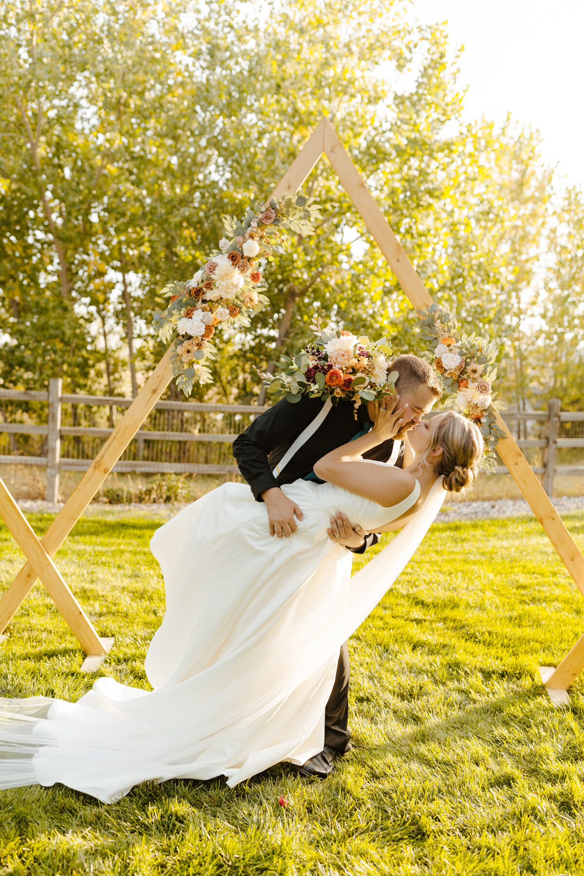 loveland-colorado-backyard-wedding-near-estes-park-and-devils-backbone-photographer-519