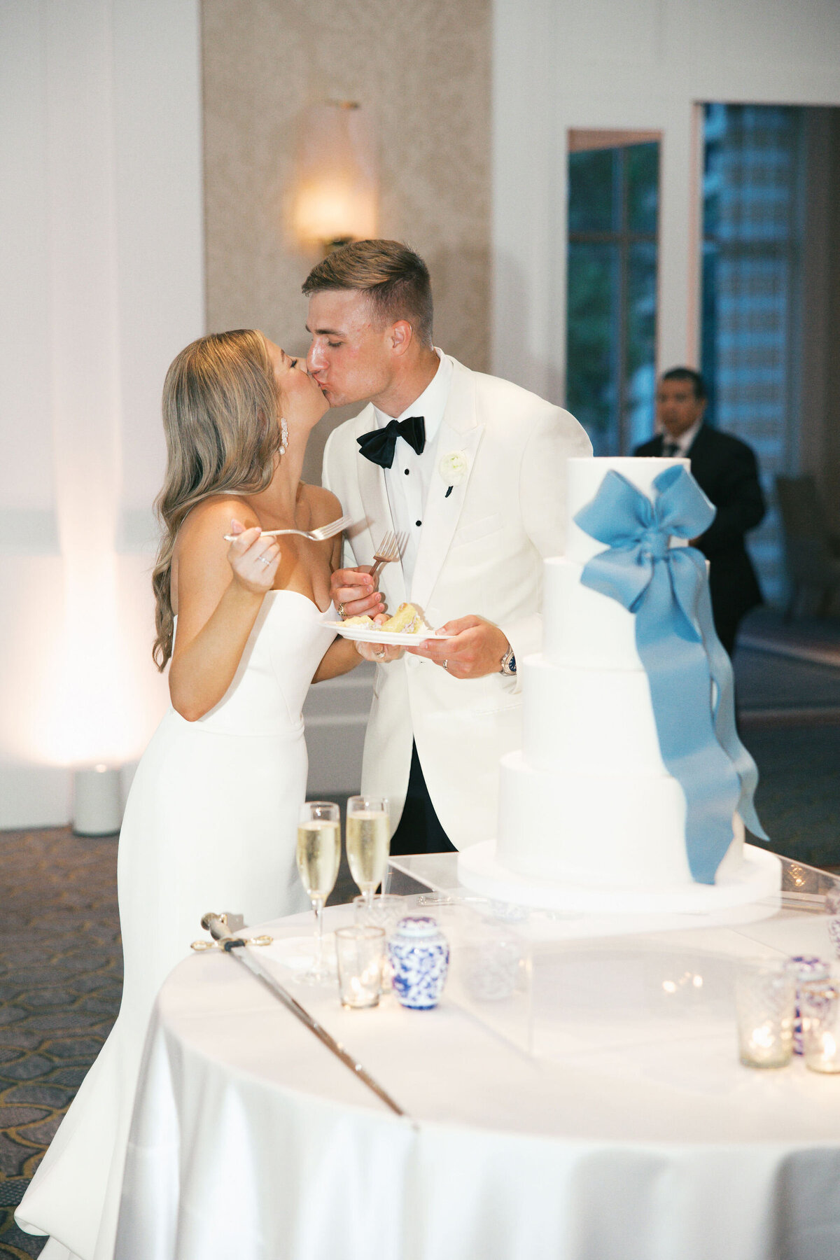 dallas-texas-arts-district-mansion-wedding-photography