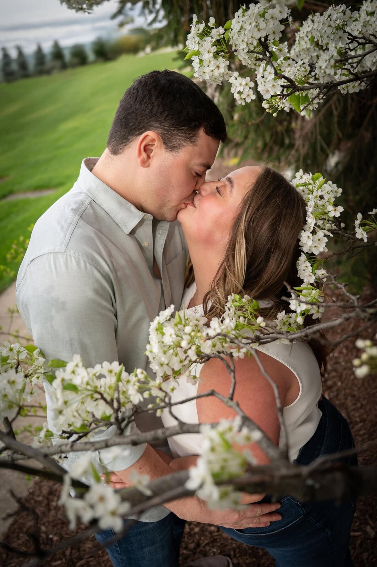 grandrapidsweddingphotographer-engaged-9