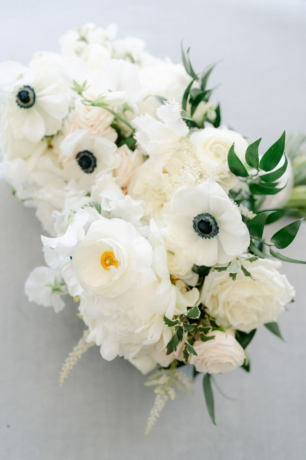 white bouquet, anemone, bridal bouquet