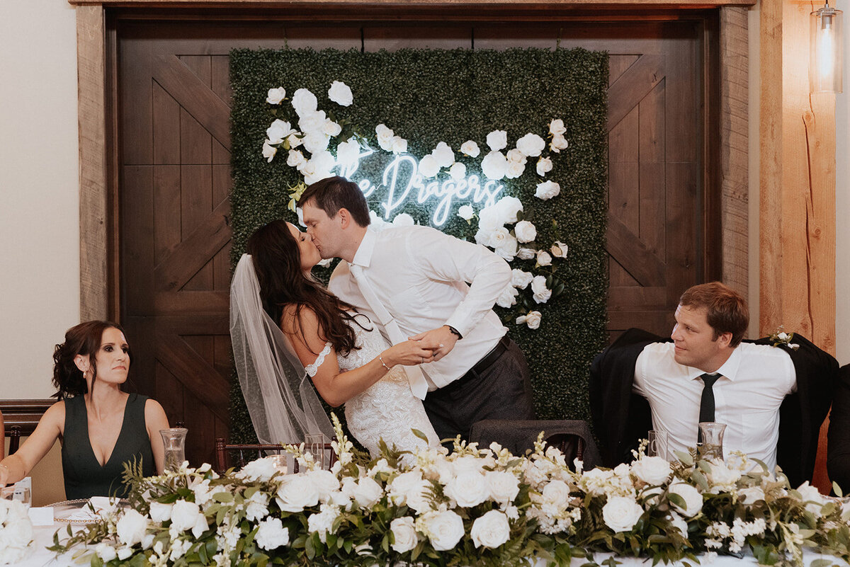 Amber Terese Events Luxury High End Wedding Planning Wedding Design Wedding Coordination Minneapolis St. Paul Minnesota10