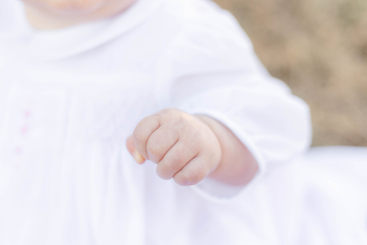 WinterFamilyPhotoSession2023-BabyLaney15