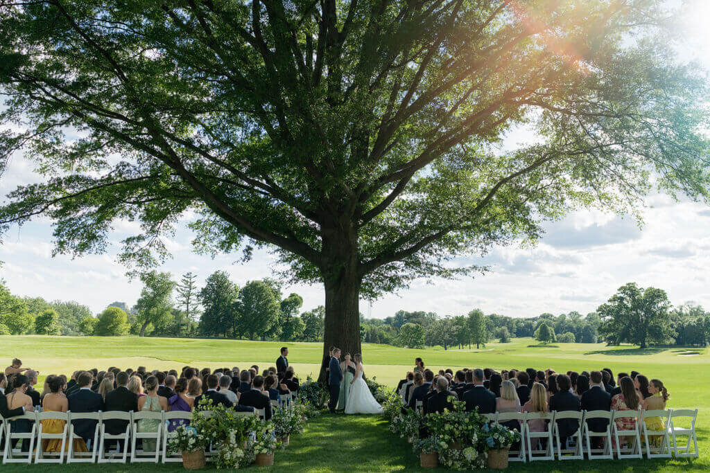 anna-jack-springvale-floral-chevy-chase-club-outdoor-ceremony