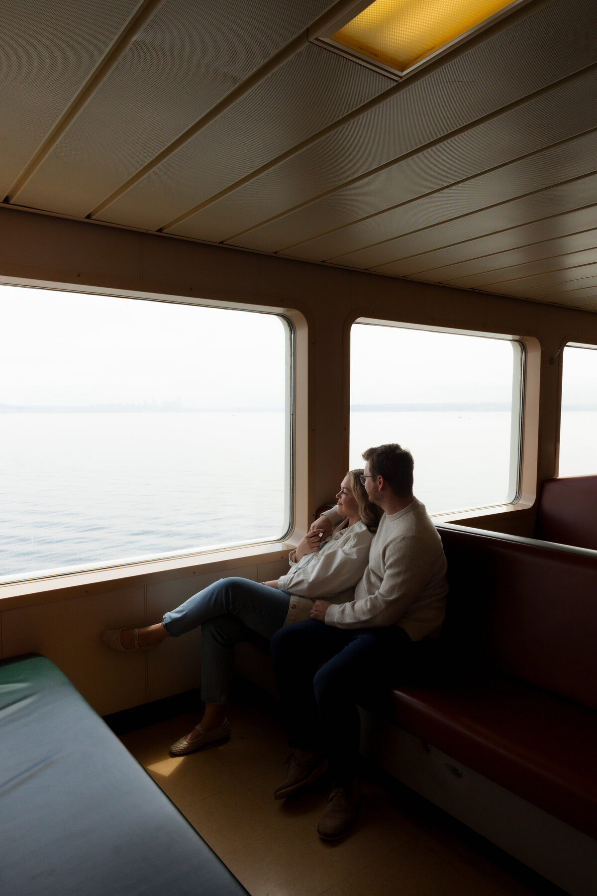 SeattleFerryCouplesPhotography87
