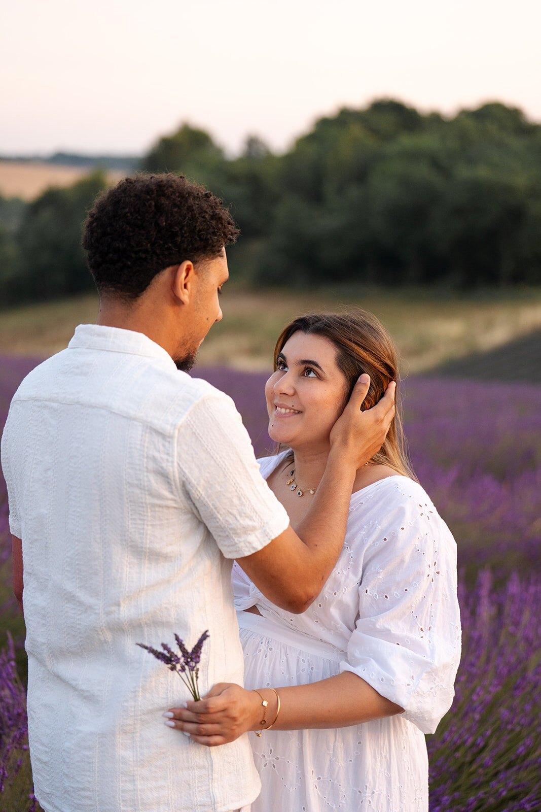 shooting-grossesse-couple-lavandes-provence6