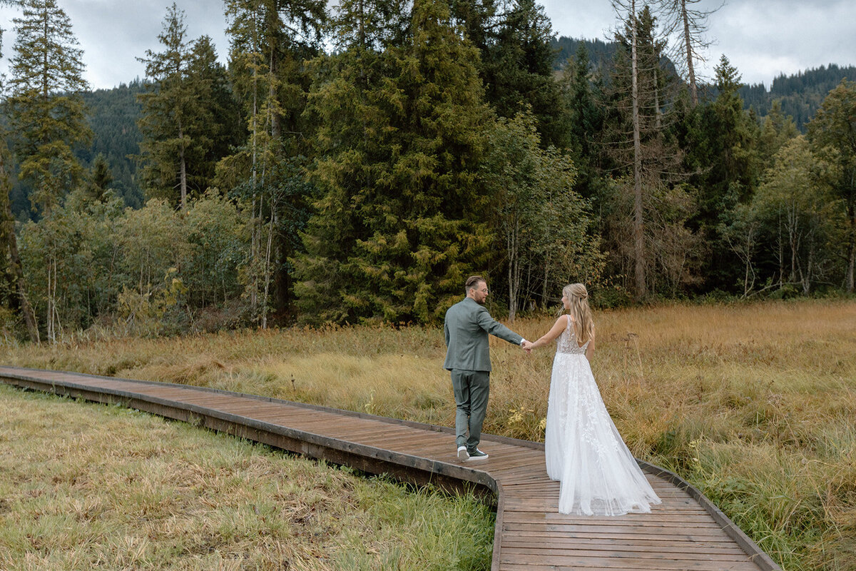 00004ticino-wedding-ceremony-lisa-lark-photography