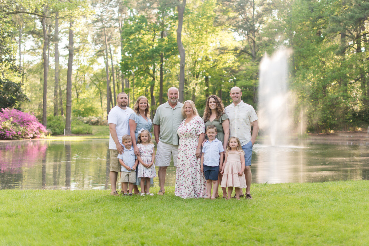 norfolk botanical gardens virginia family session photographer