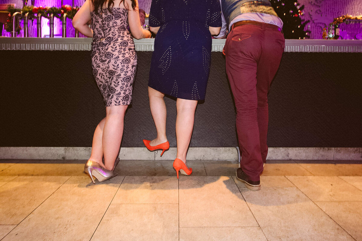 105guests-at-the-bar-kilkenny-wedding