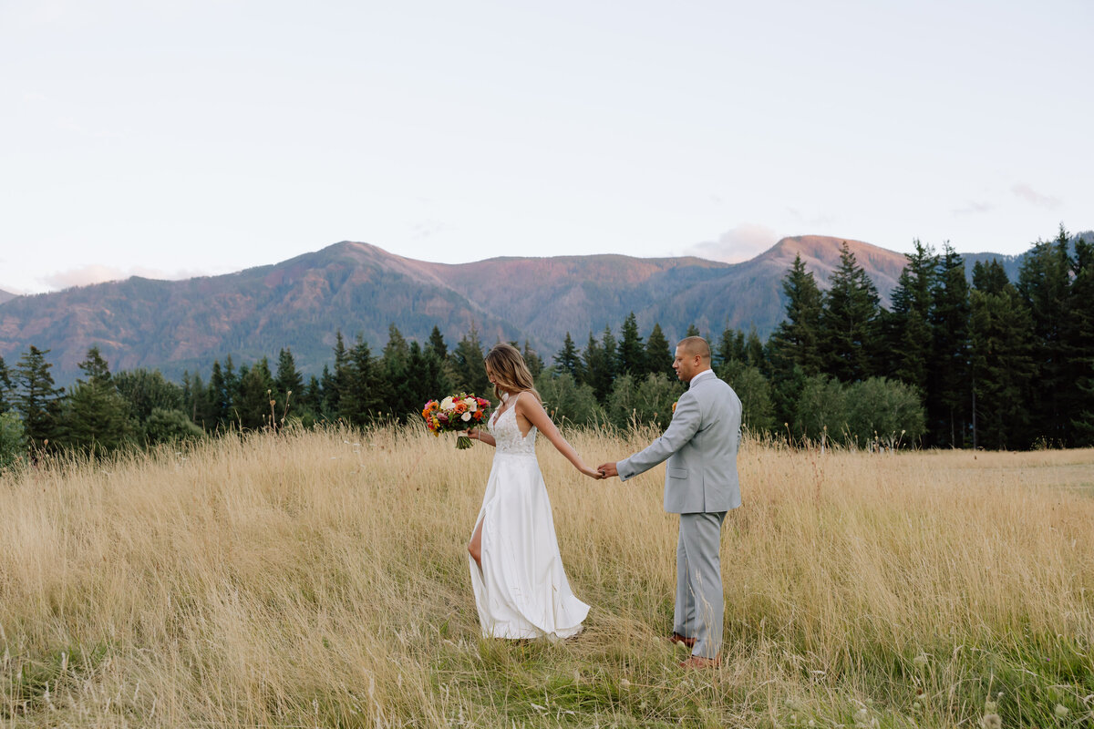 Emily and Aaron Wedding Photos-KMT Photos-1000