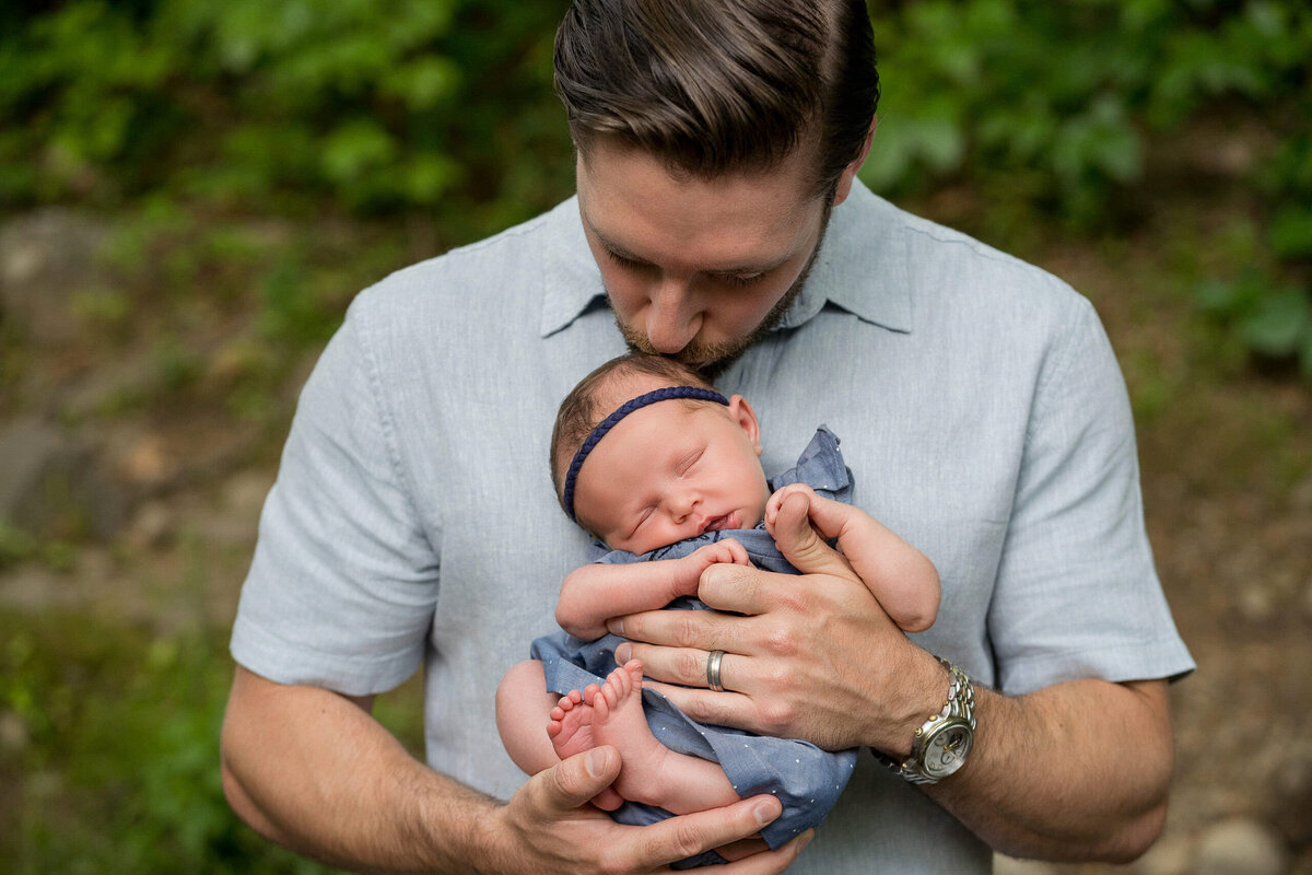 20210519_dad-with-kids-session_central-pa_0002-Retouched