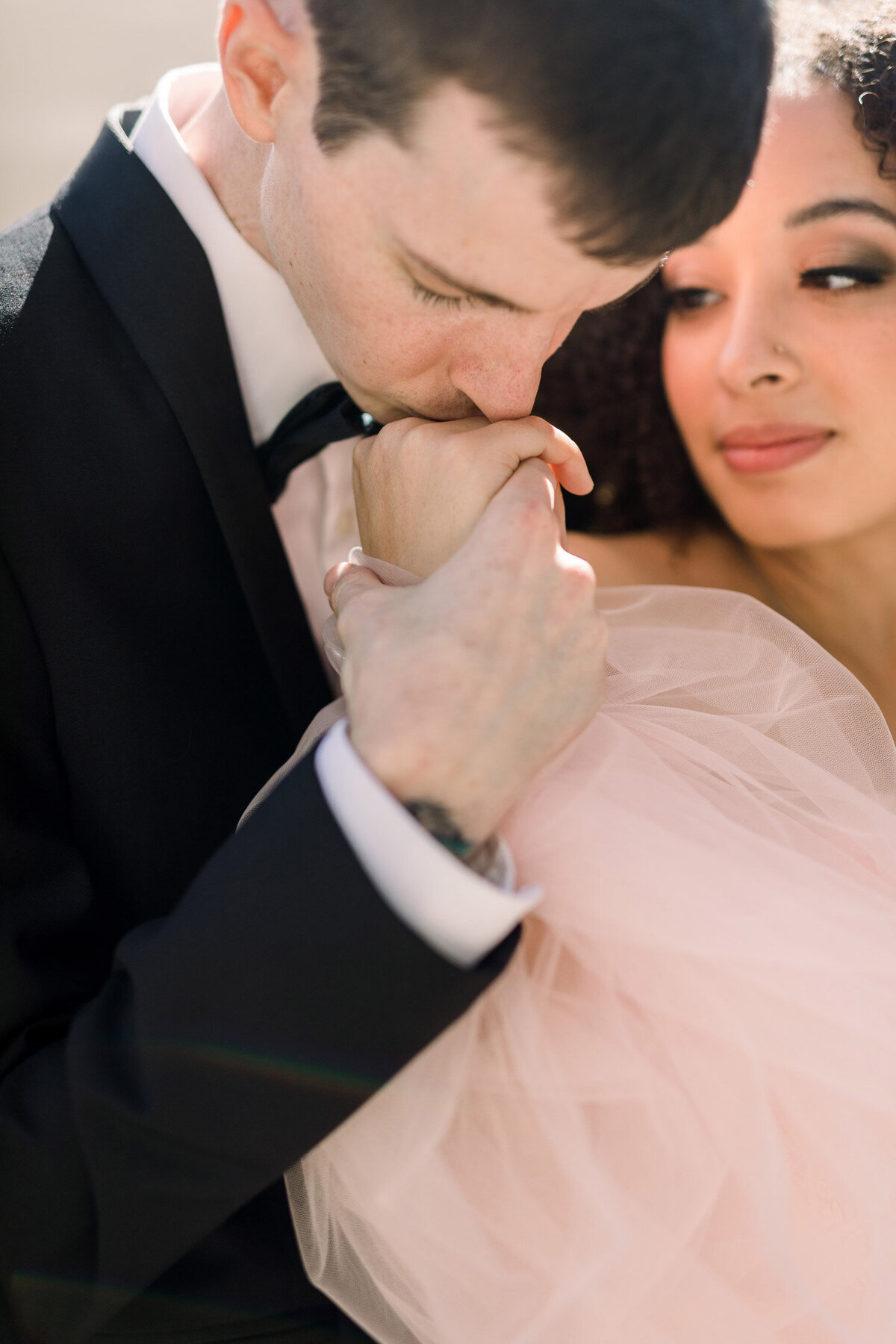 bride-and-groom-Orlo-venue