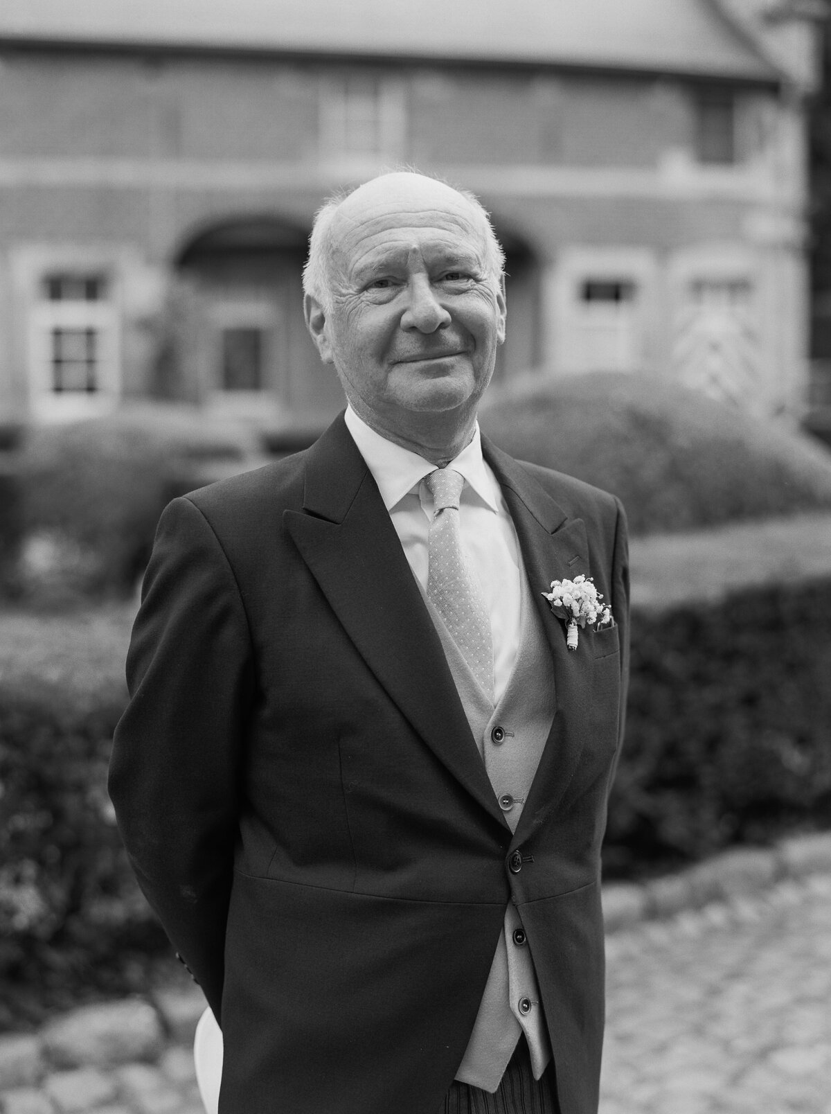 87-Olivia_Poncelet-Film-Photographer-Mariage-Chateau-de-la-Rocq-RH-WEB-72