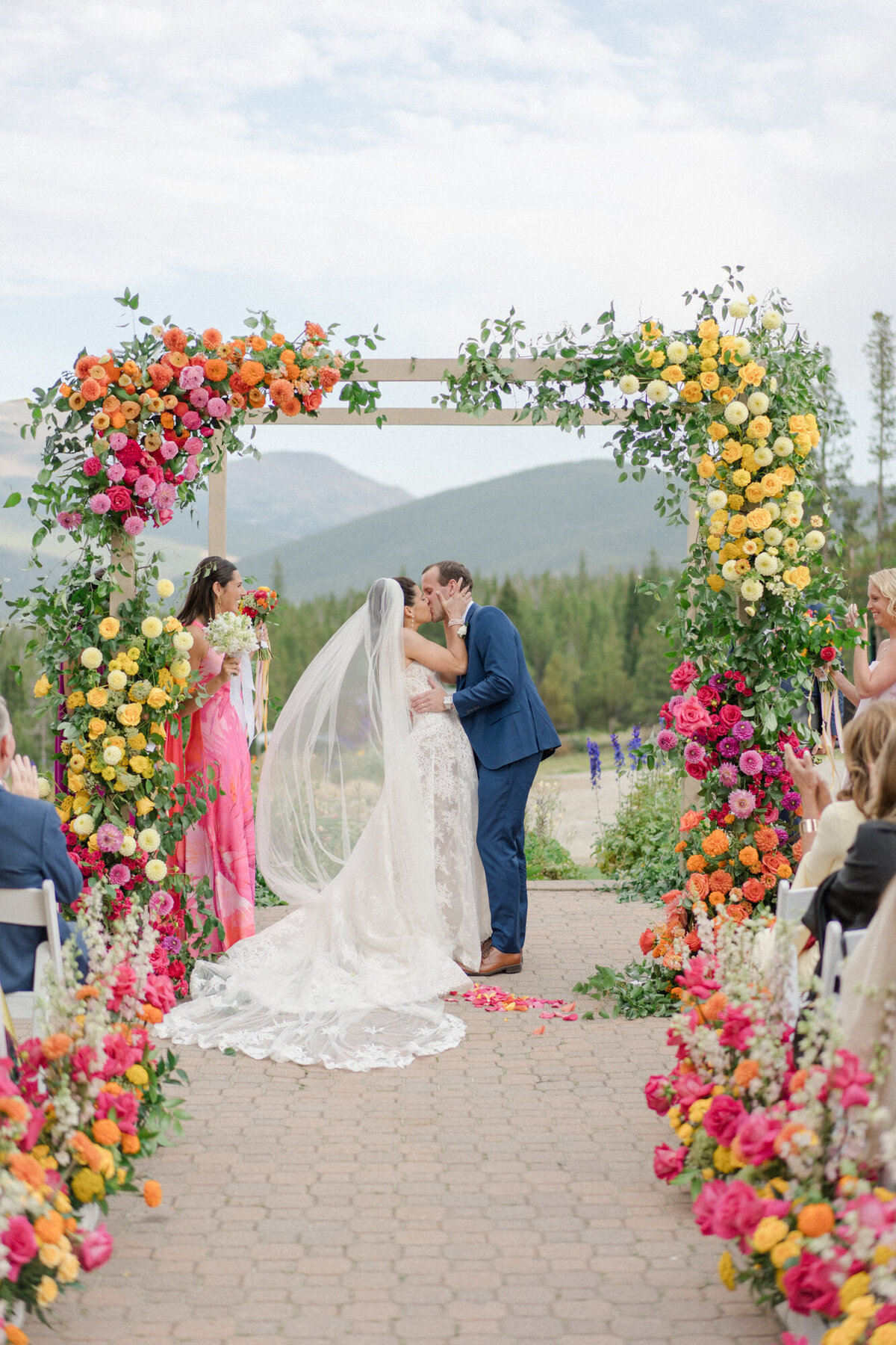 Ten-Mile-Station-Wedding-Breckenridge_Mary-Ann-Craddock-Photography_0045