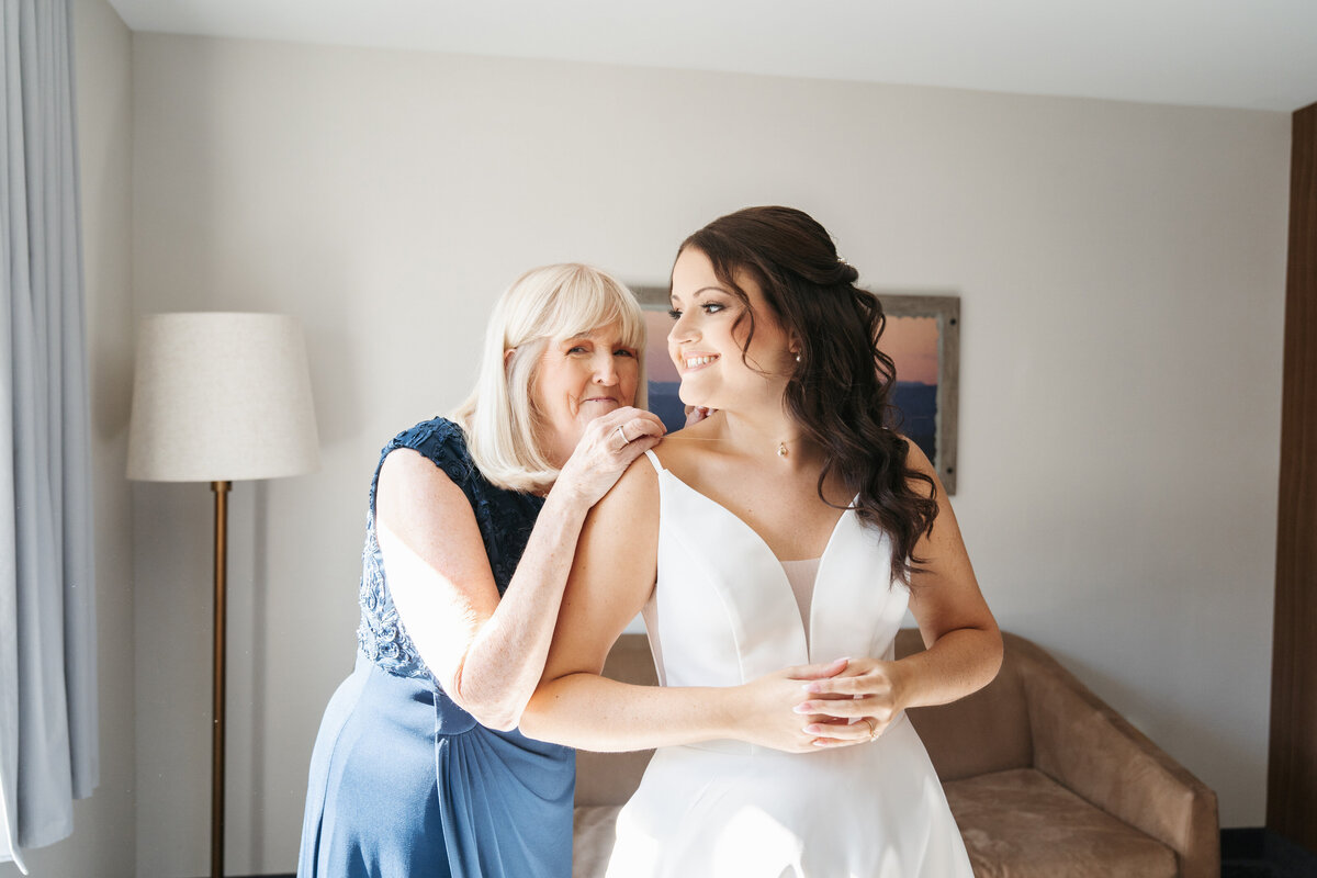 Elegant wedding decor and florals at Waverly Oaks venue