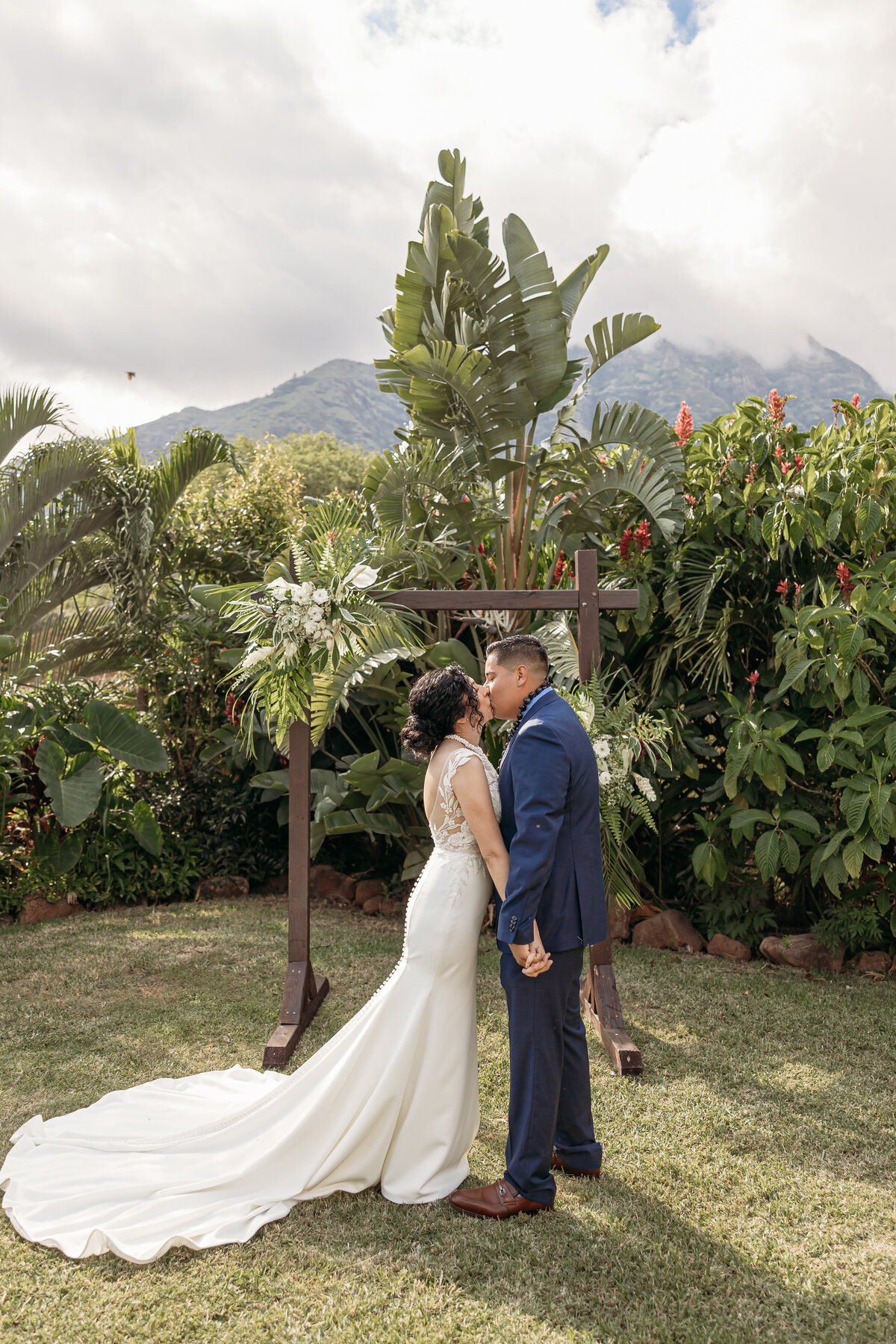 kapila-gardens-summer-wedding-109