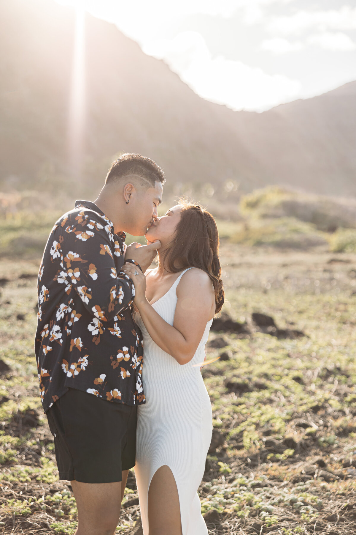 makapuu-beach-couple-portraits-44