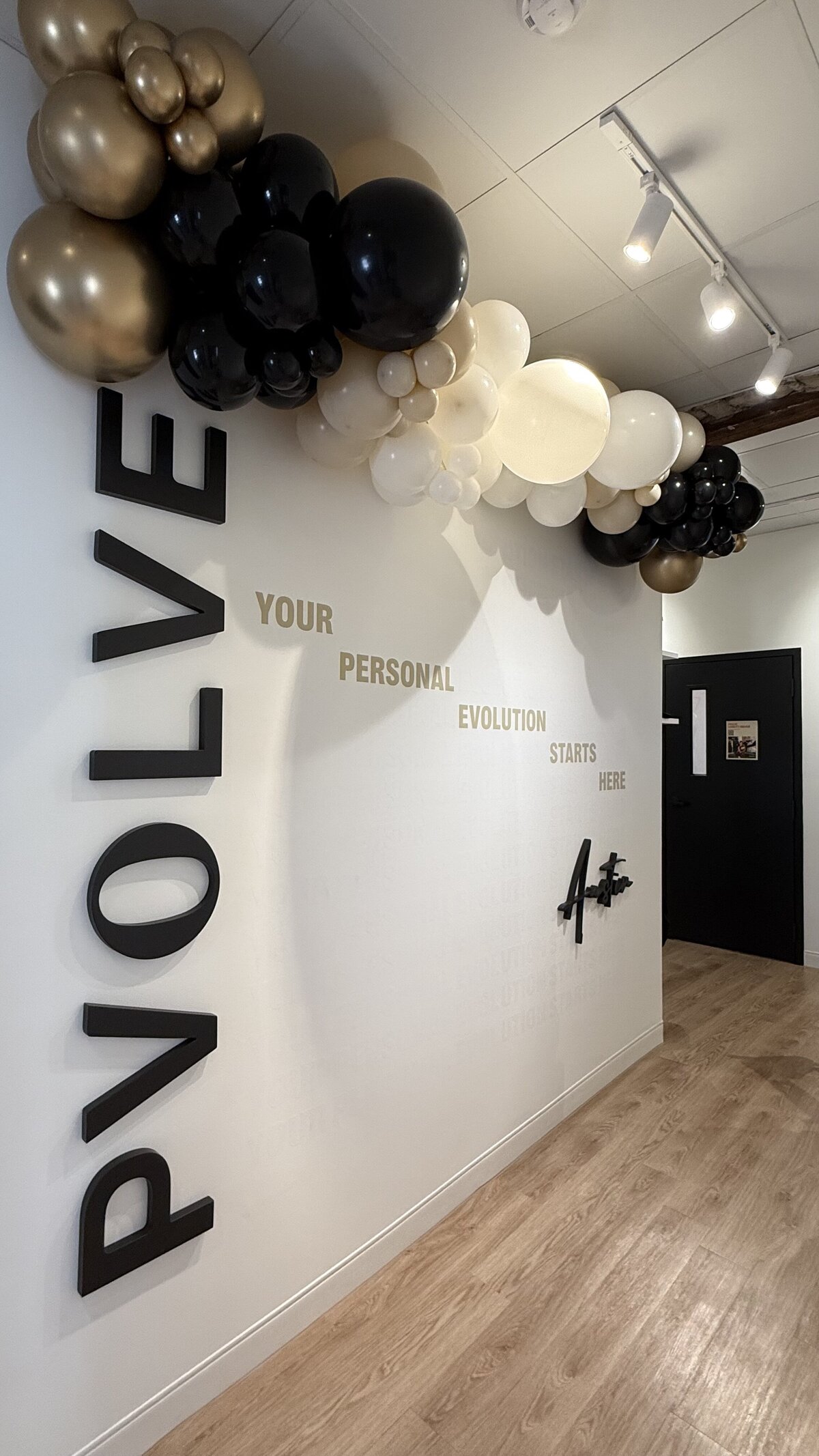 Austin - balloons -10