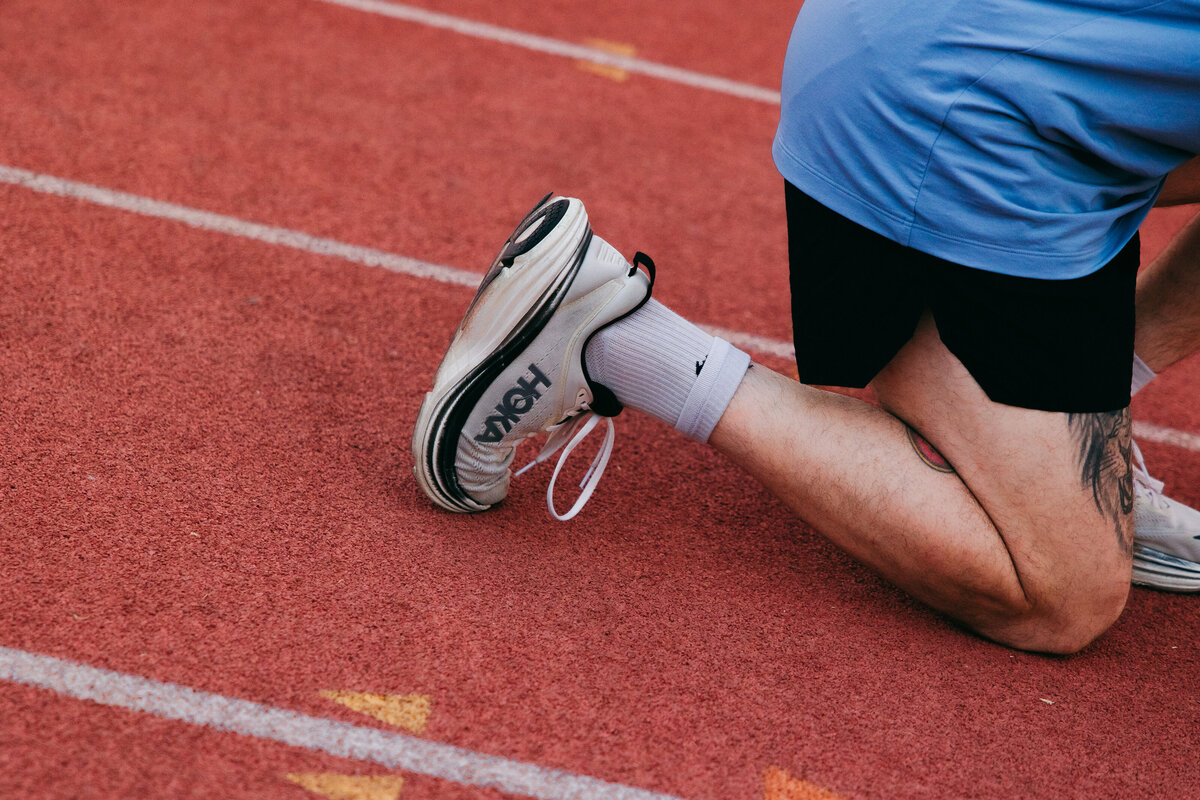 Long-distance running shoe ad video production, showcasing the comfort and endurance features for marathon runners.