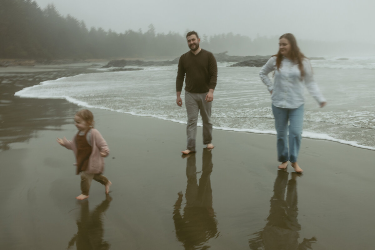 K Fam Chesterman Beach Tofino BC-0023