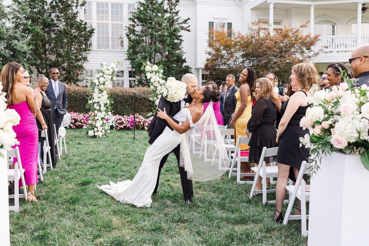 Heritage-Hunt-Golf-Country-Club-geinesville-virginia-wedding-photography-romantic-timeless-joyful-258