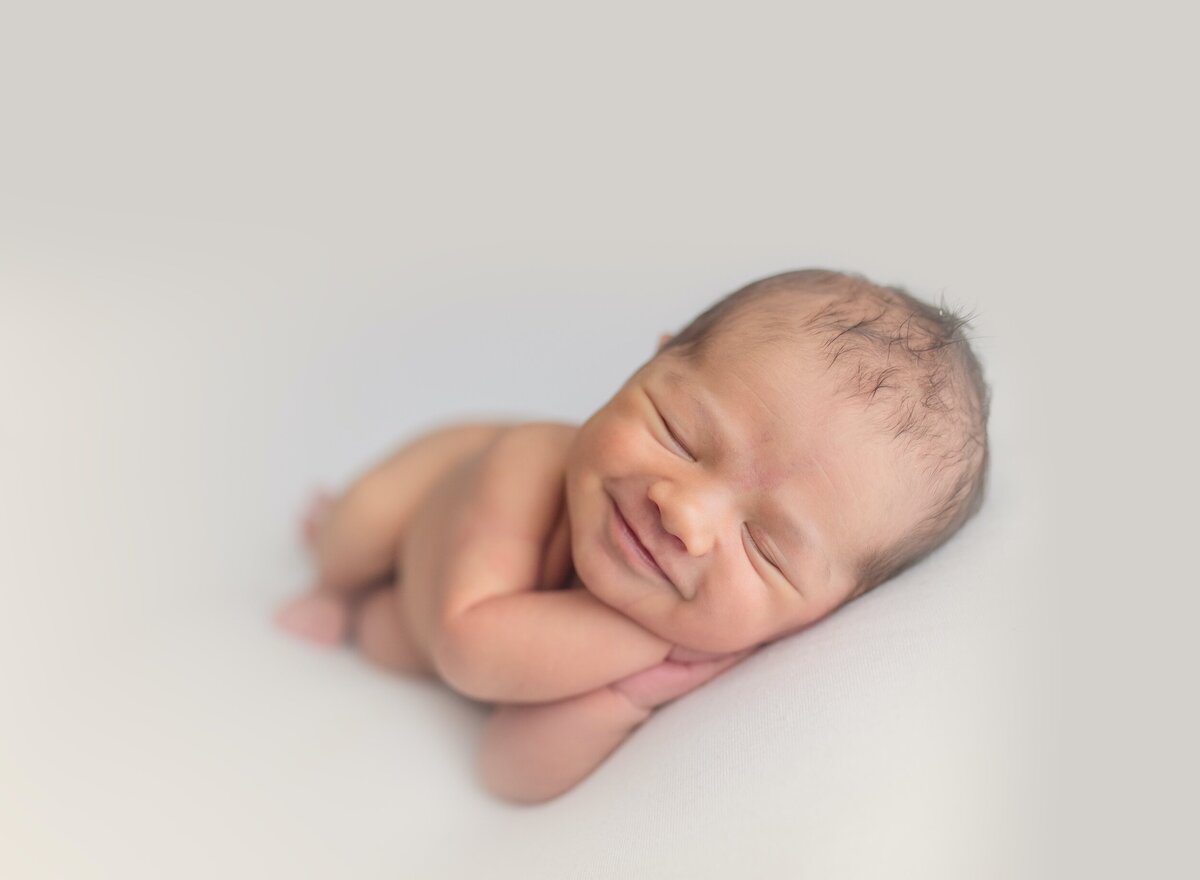 Affordable-Newborn-Photography-Calgary-10