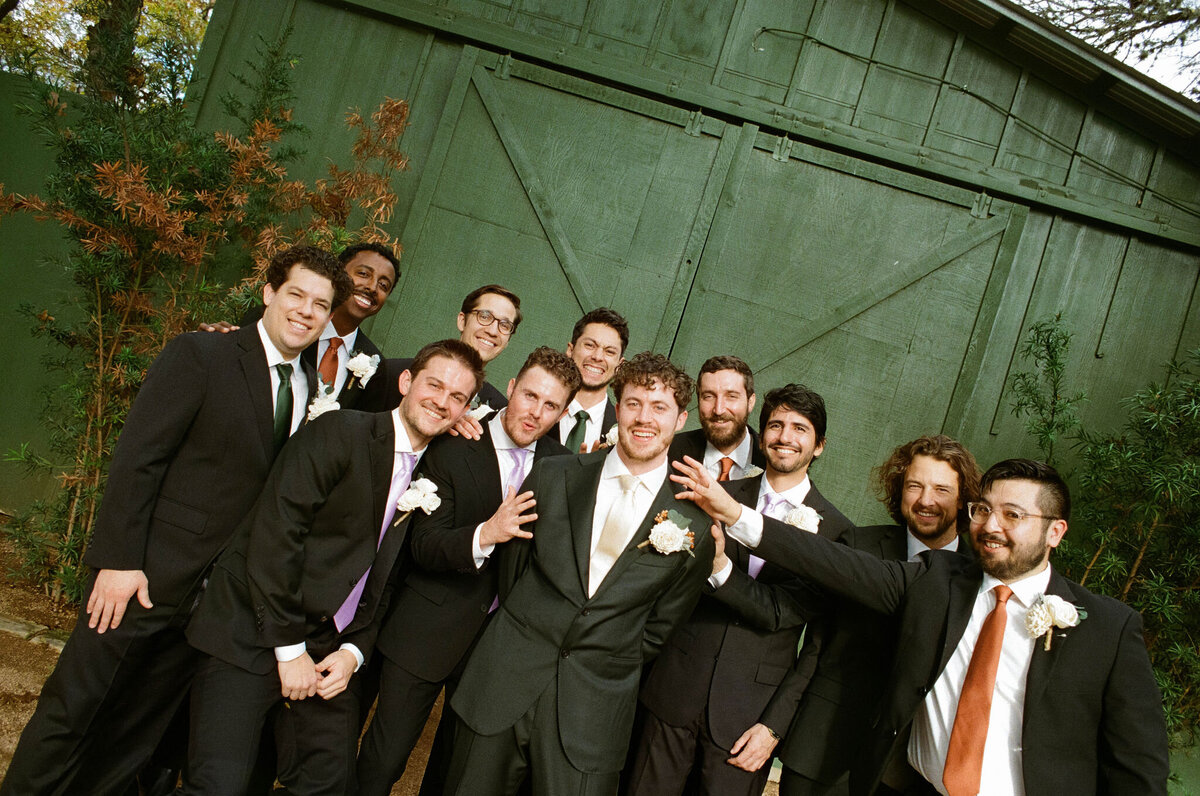 Lindsey&AlexWeddingPhotos_Film_AustinWeddingPhotographer_HereafterFilms_-43