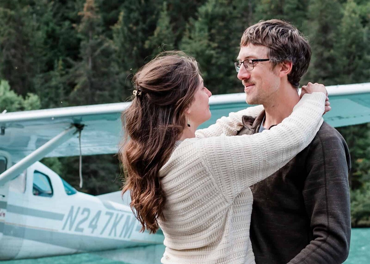 romantic-getaways-in-alaska-anchorage-to-seward-day-trip-Soul-and-Sky-Weddings