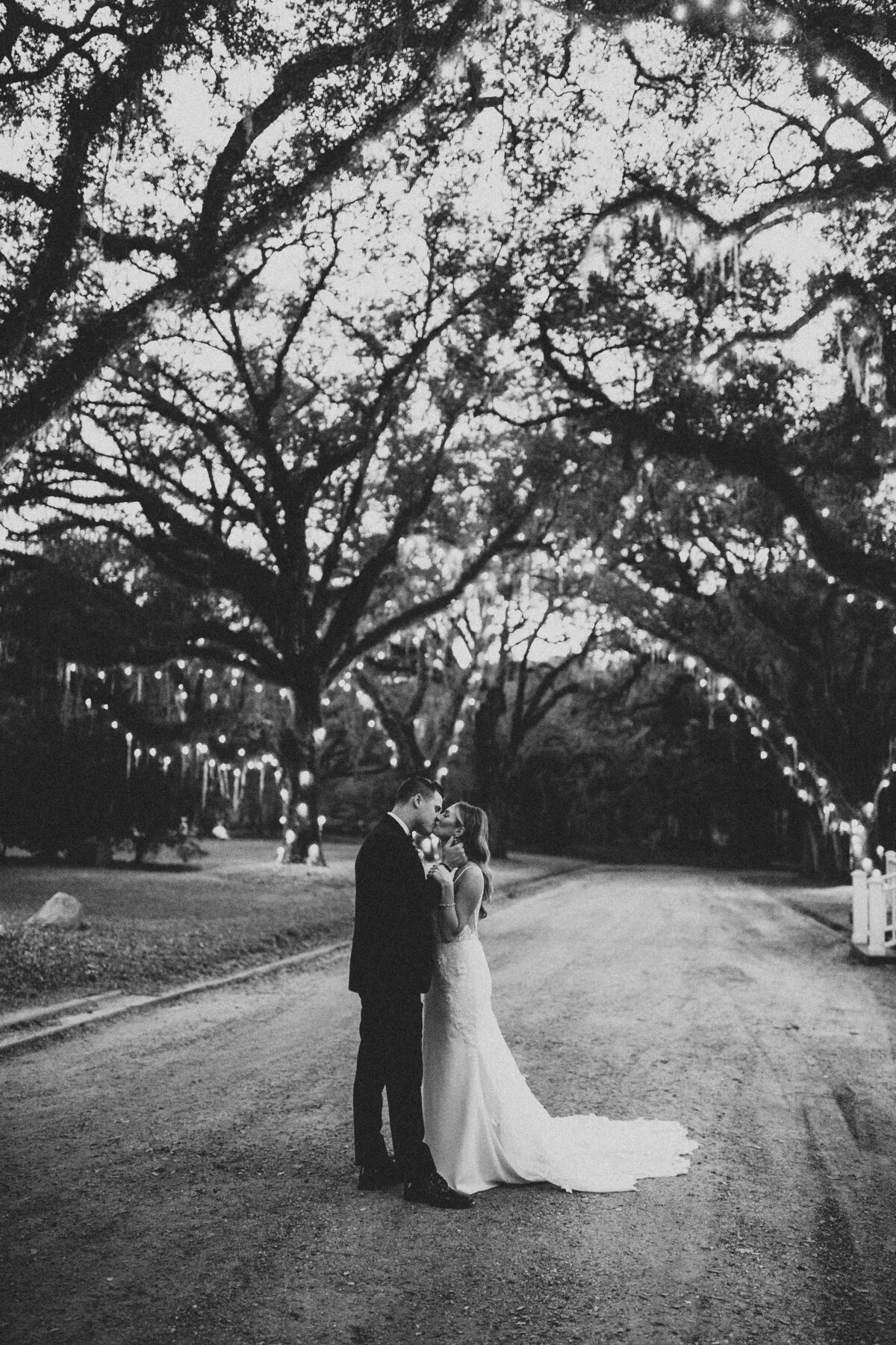 South_Eden_Plantation_Wedding_Courtney_Ryan_Swidrak&Co.-174