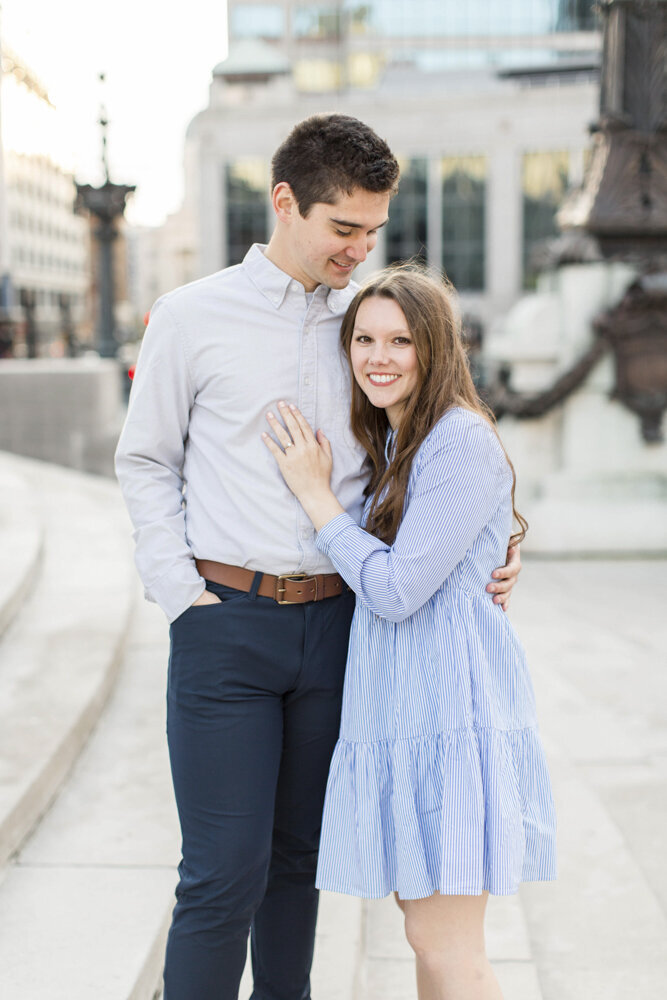 downtown-indianapolis-engagement-session14