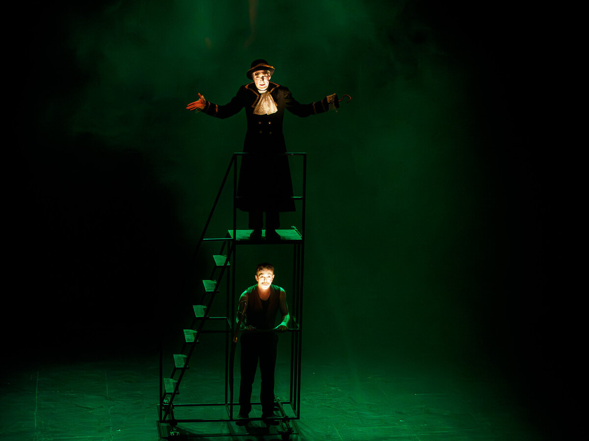 PETER PAN Cie Théâtre Amer mise en scène, adaptation, scénographie Mathieu Coblentz  jeu Judith Périllat,Florian Westerhoff, Jo Zeugma _4130081-Enhanced-NR