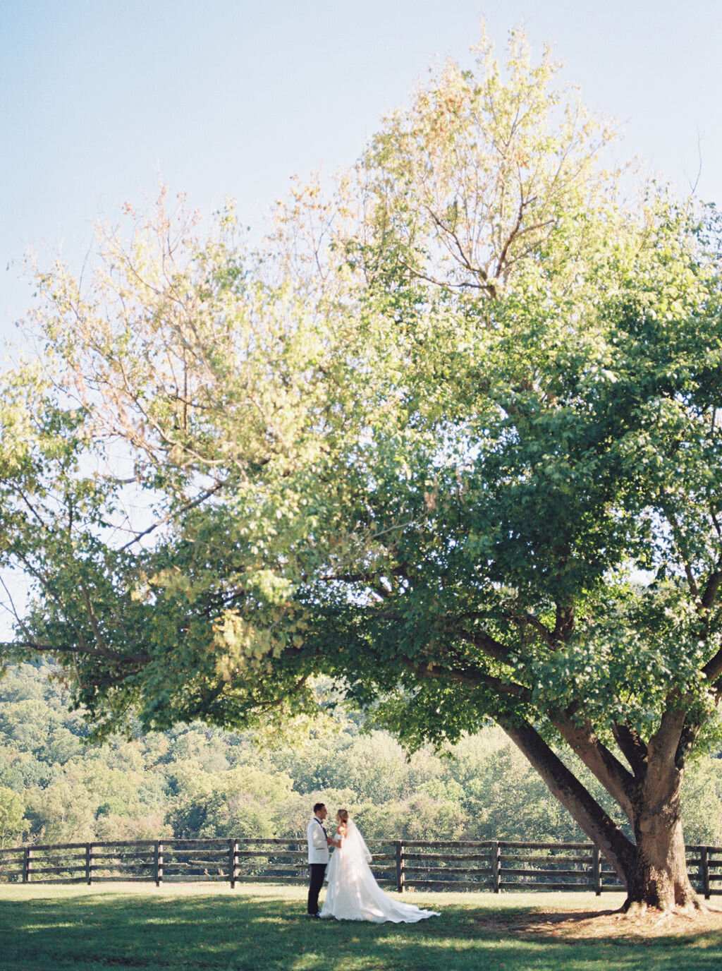bride-groom-riverfront-fall-wedding-kentucky26