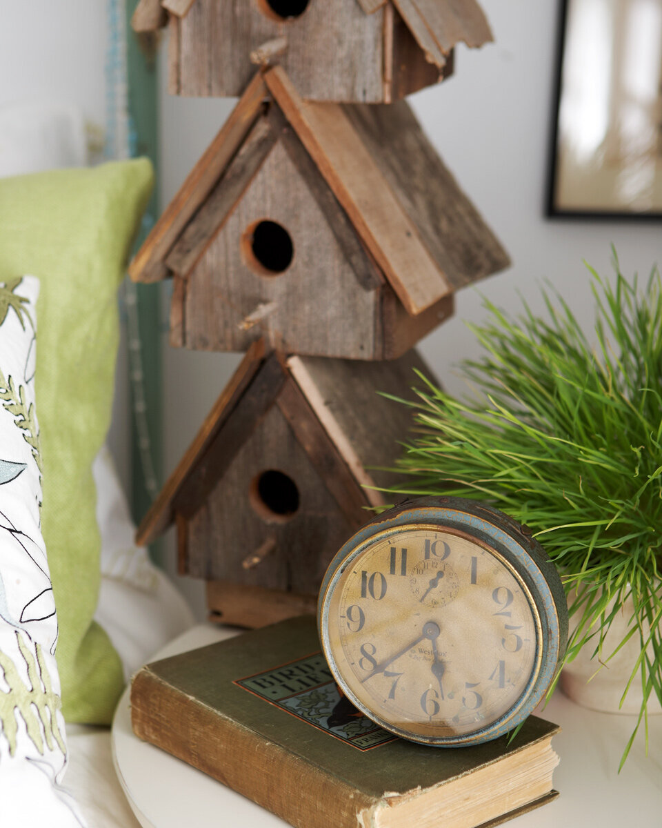 antique-clock-bird-houses