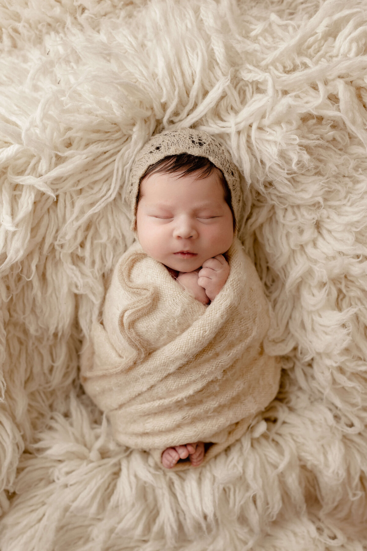 Milwaukee-Newborn-Photographer-9