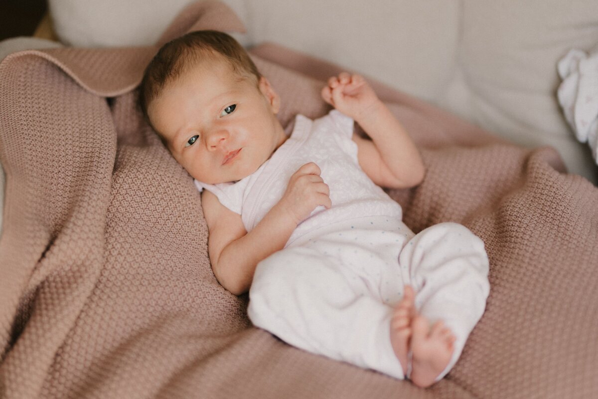 Newbornshooting Salzburg zuhause-6