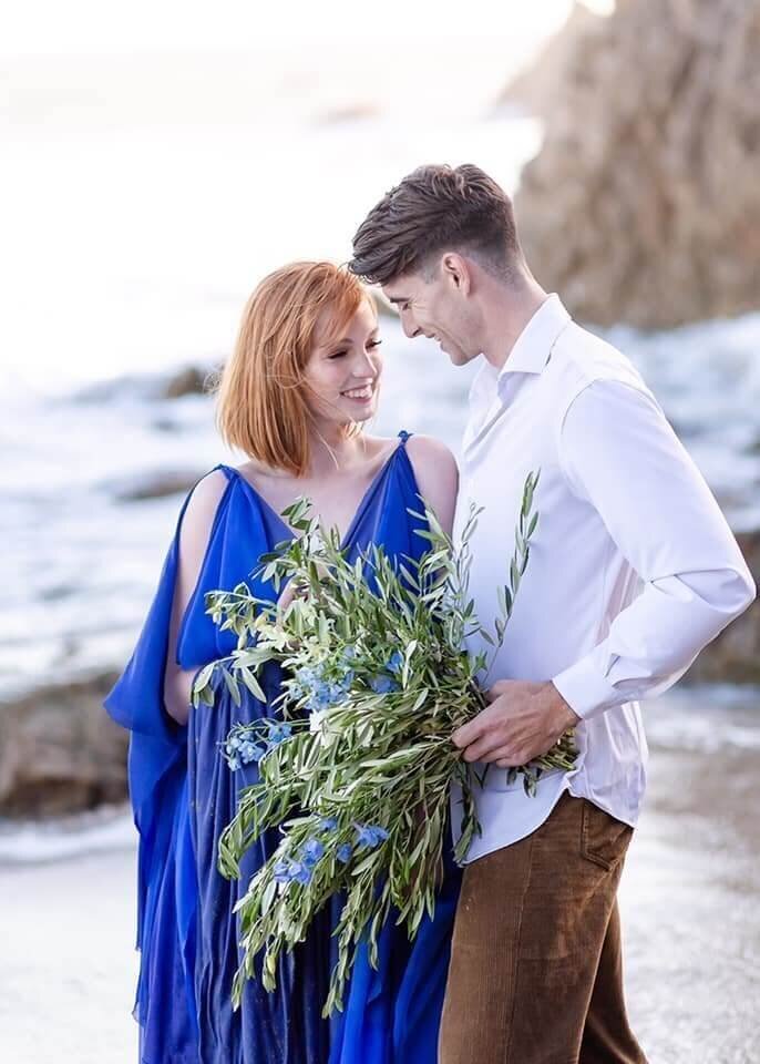 adventures-engagement-photos-at-el-matador-beach