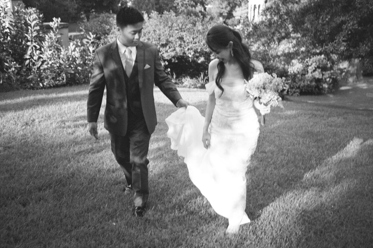 07-19-2021 Vincent and Sophia Wedding at The Philbrook Museum Tulsa Wedding Photographer Laura Eddy-37