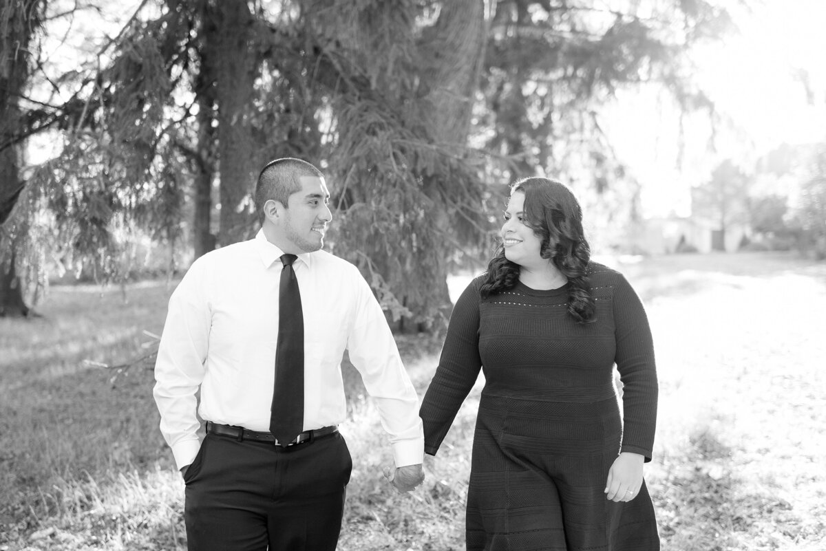 2_cross-estate-gardens-engagement-session_nj_autumn_fall_1003-2