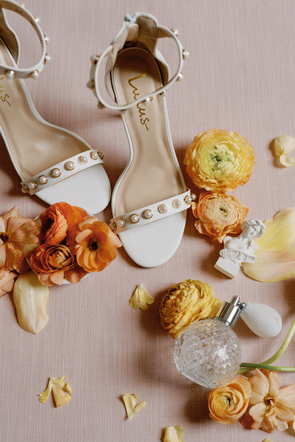 Chicago History Musem Wedding Editorial - Alison Mae PhotographyAMP05520-Edit