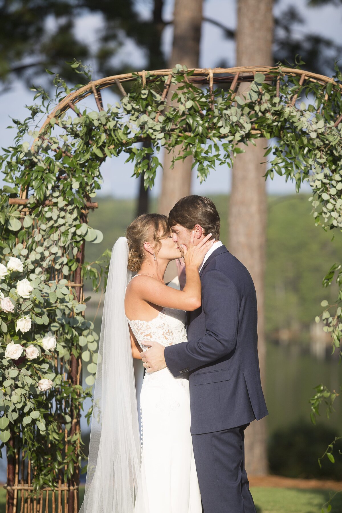 CCNC-wedding-ceremony-first-kiss