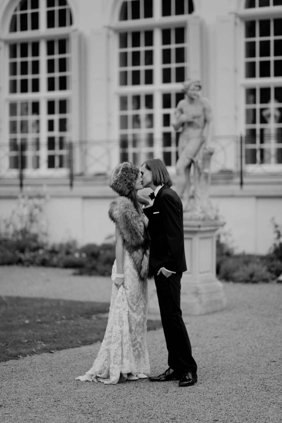 076_Flora_And_Grace_Europe_Fine_Art_Wedding_Photographer-256_A sophisticated fine art wedding in Europe with an editorial edge captured by Vogue wedding photographer Flora and Grace.