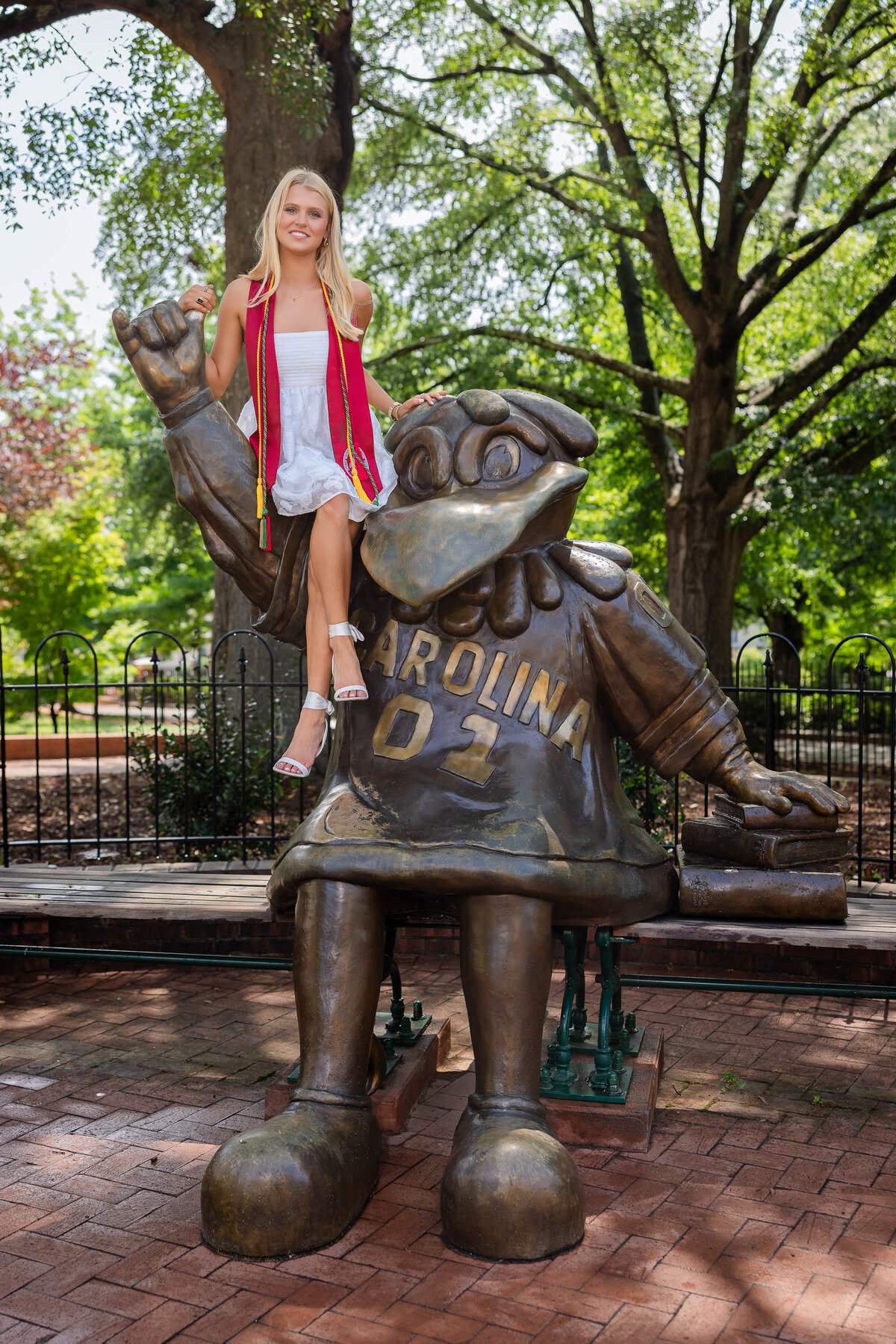 USC Gamecock Group Graduation Portrait-8940