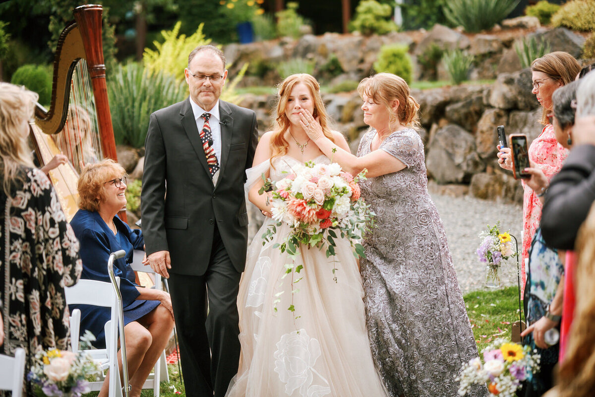 Candid-Wedding-Photographer-Seattle-Washington-110