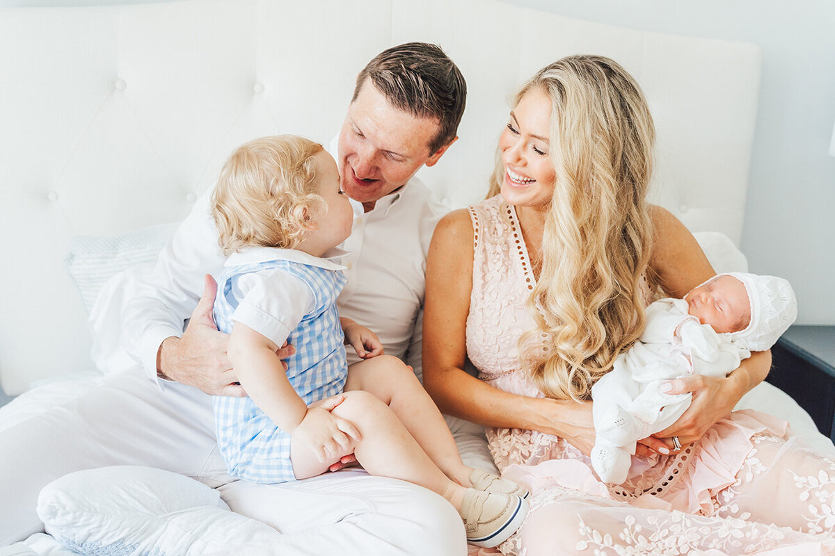 jenna-brown-photography-family-boston-indoor-newborn-109